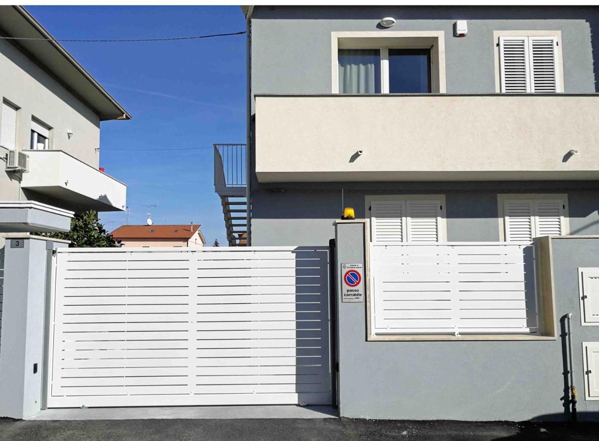 Alcivico3 Bed & Breakfast Civitanova Marche Ngoại thất bức ảnh